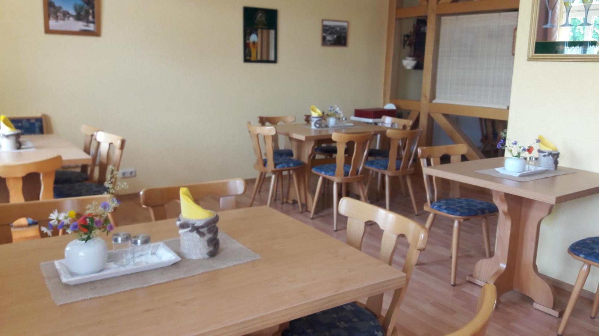 Gasthof Zum Alten Schulmeister Harra Екстериор снимка
