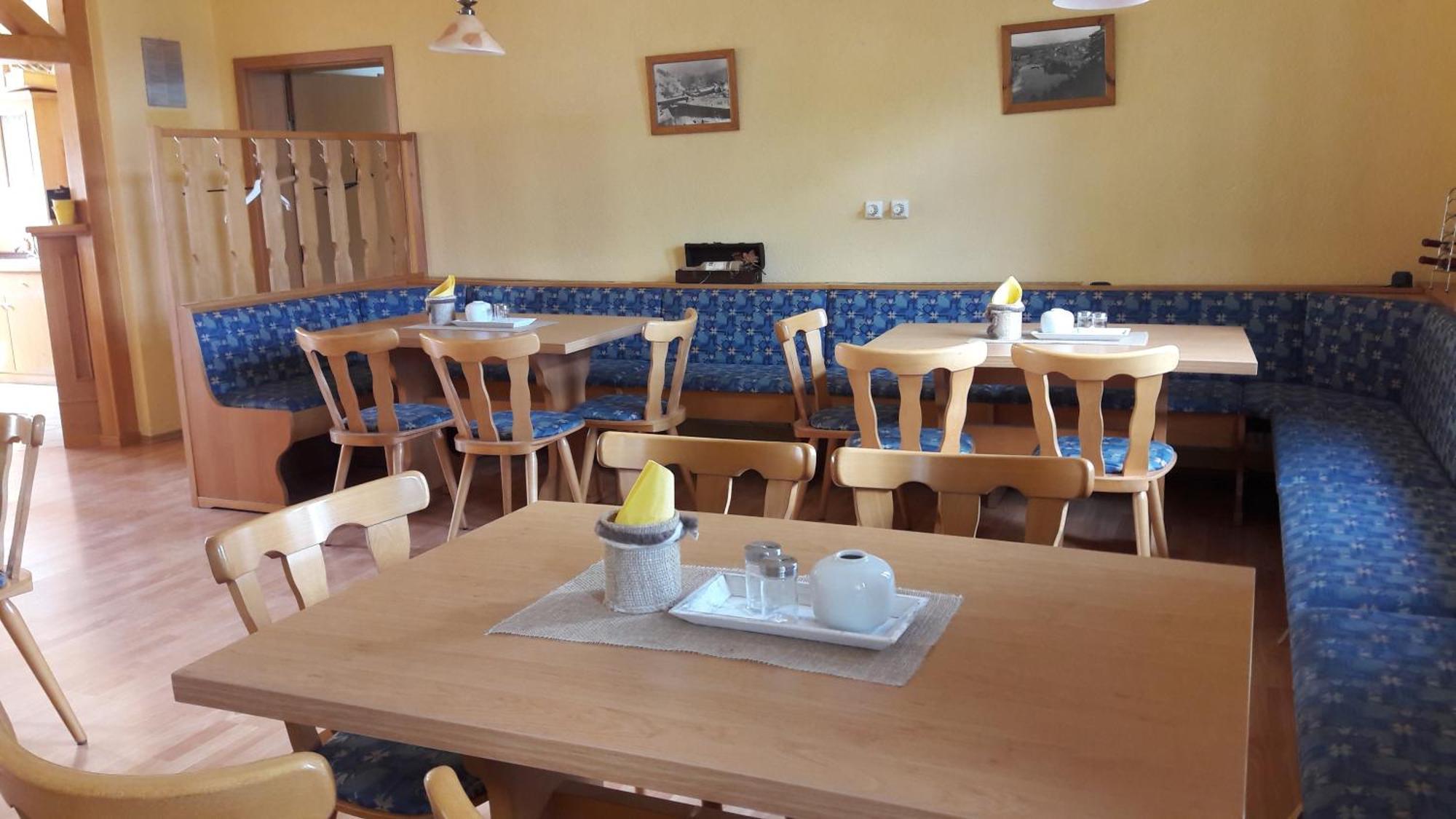 Gasthof Zum Alten Schulmeister Harra Екстериор снимка