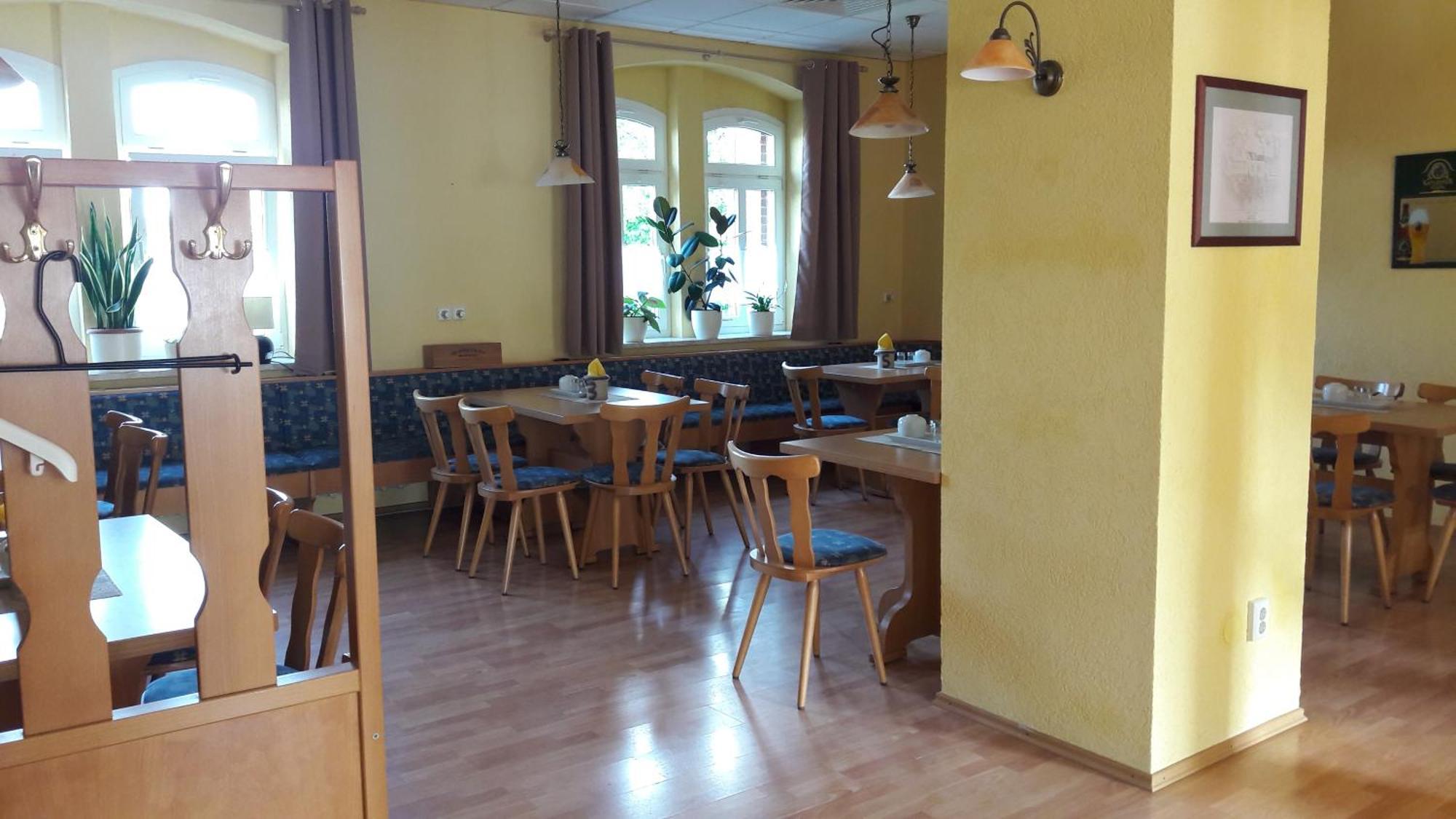 Gasthof Zum Alten Schulmeister Harra Екстериор снимка