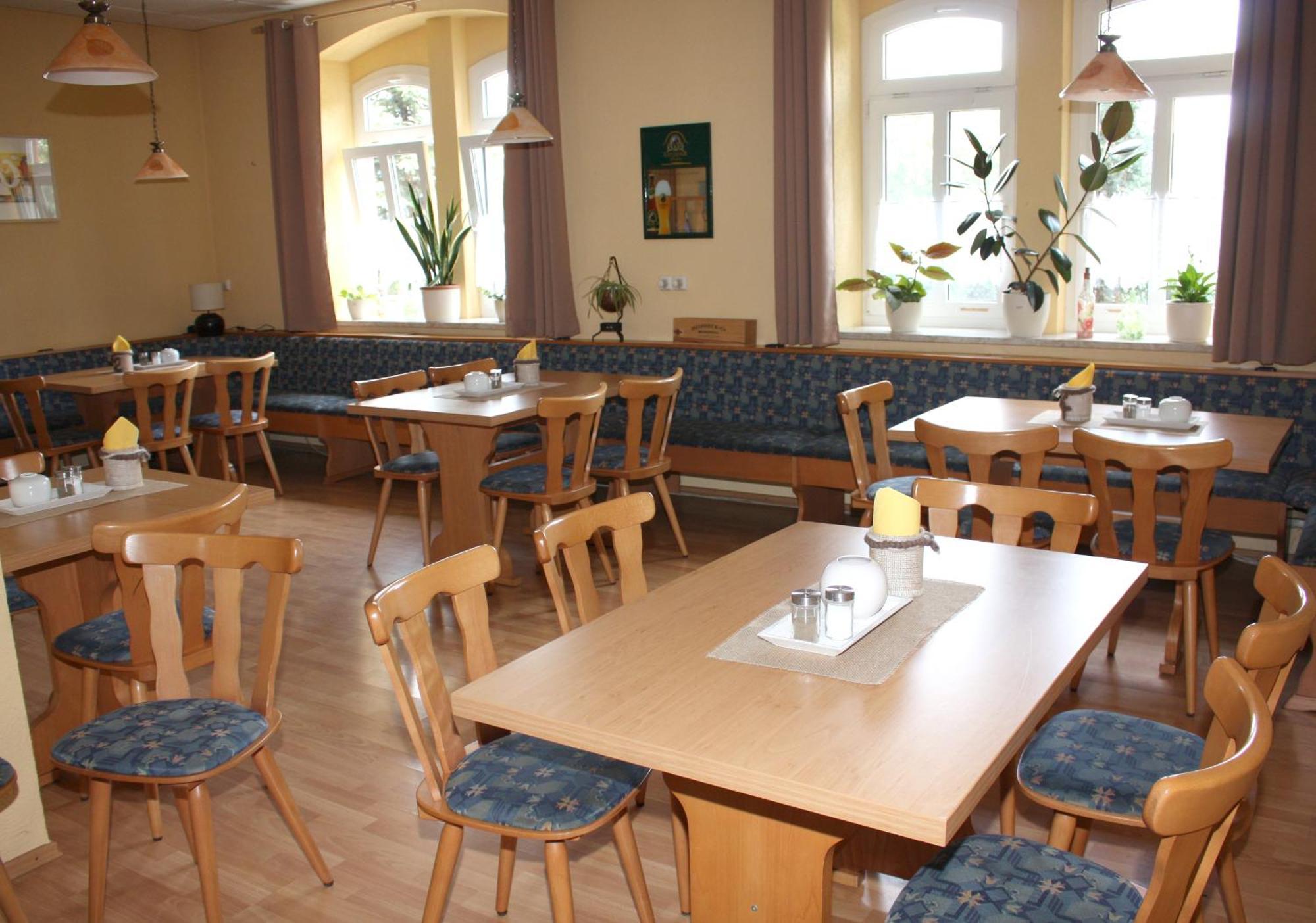 Gasthof Zum Alten Schulmeister Harra Екстериор снимка