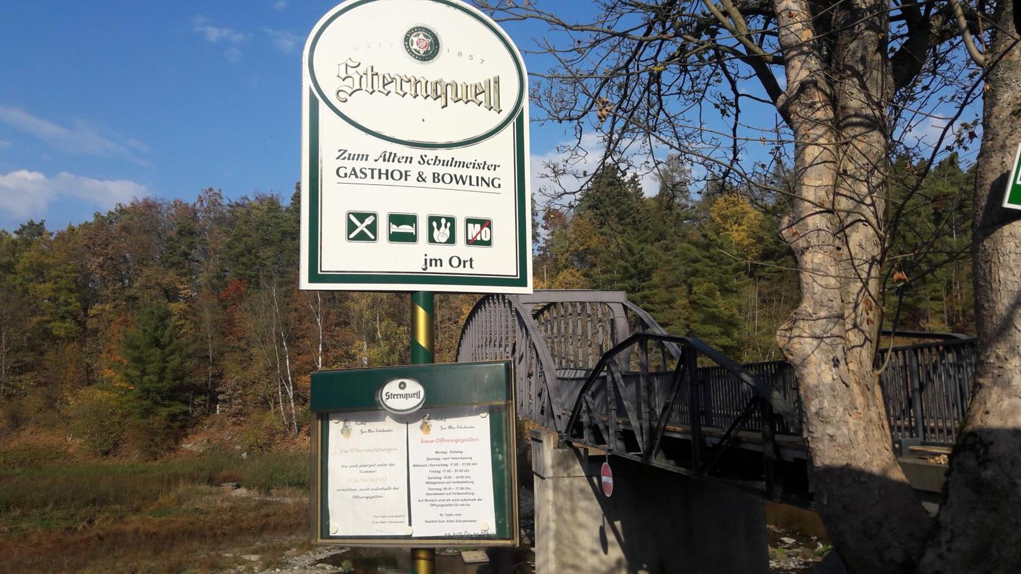 Gasthof Zum Alten Schulmeister Harra Екстериор снимка