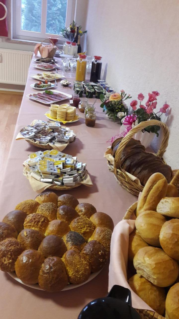Gasthof Zum Alten Schulmeister Harra Екстериор снимка