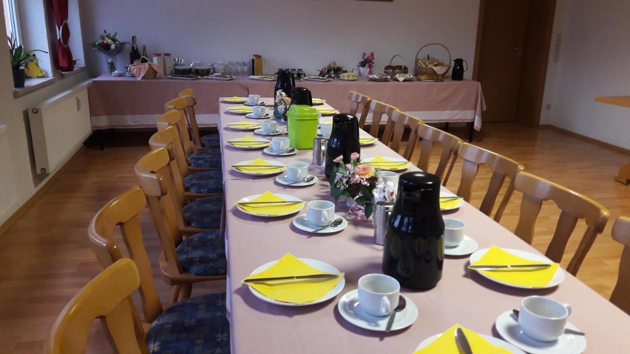 Gasthof Zum Alten Schulmeister Harra Екстериор снимка