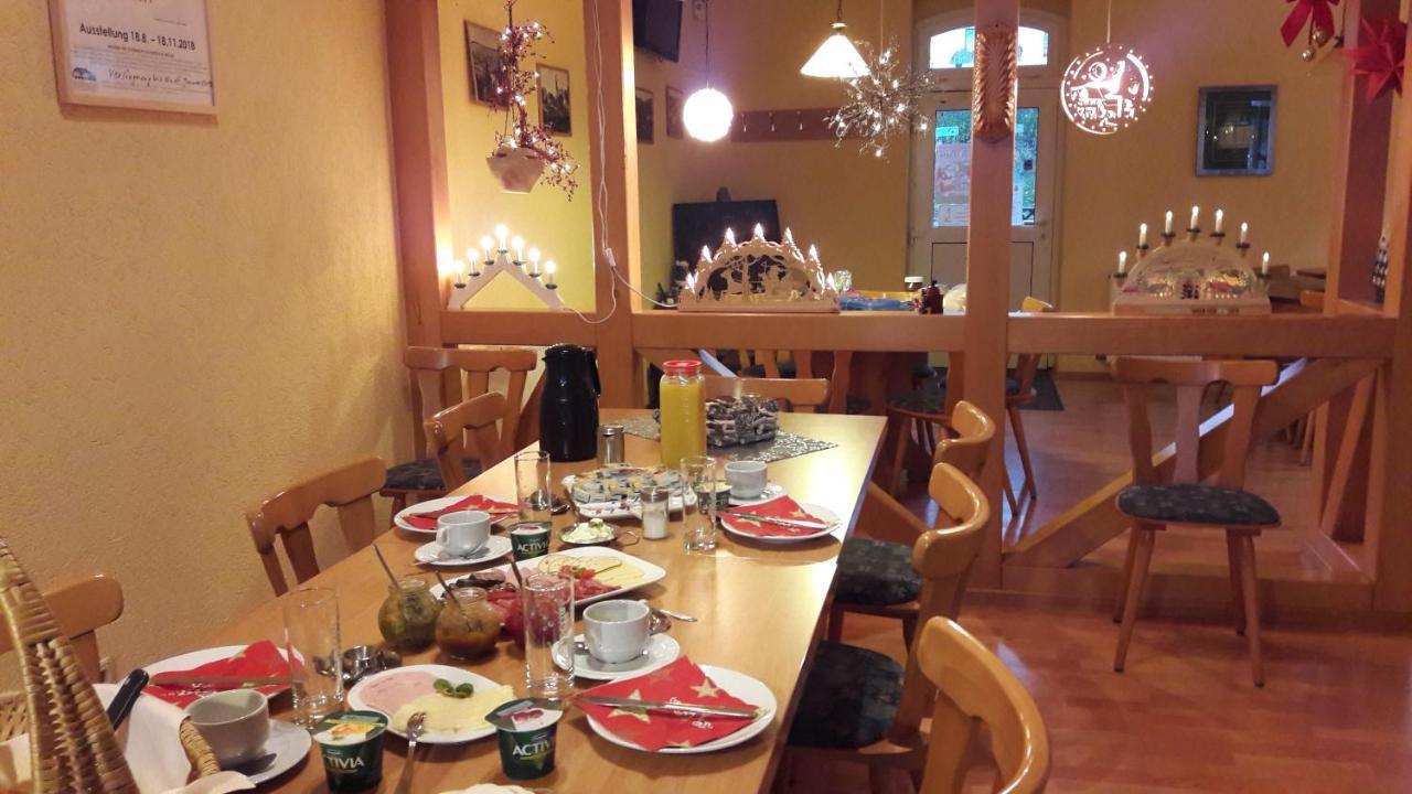 Gasthof Zum Alten Schulmeister Harra Екстериор снимка